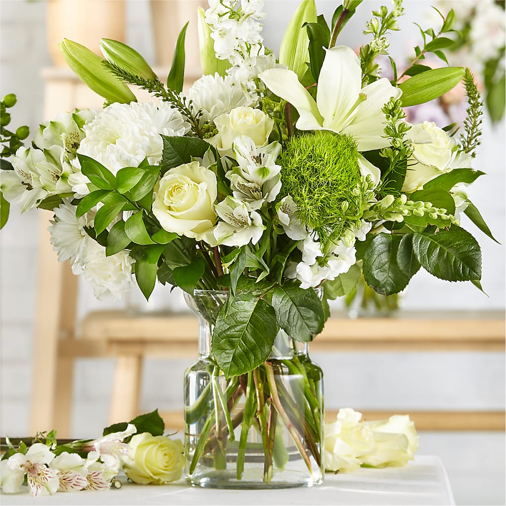 Classic Ivory – A Florist Original – Albertsons, Pleasanton CA