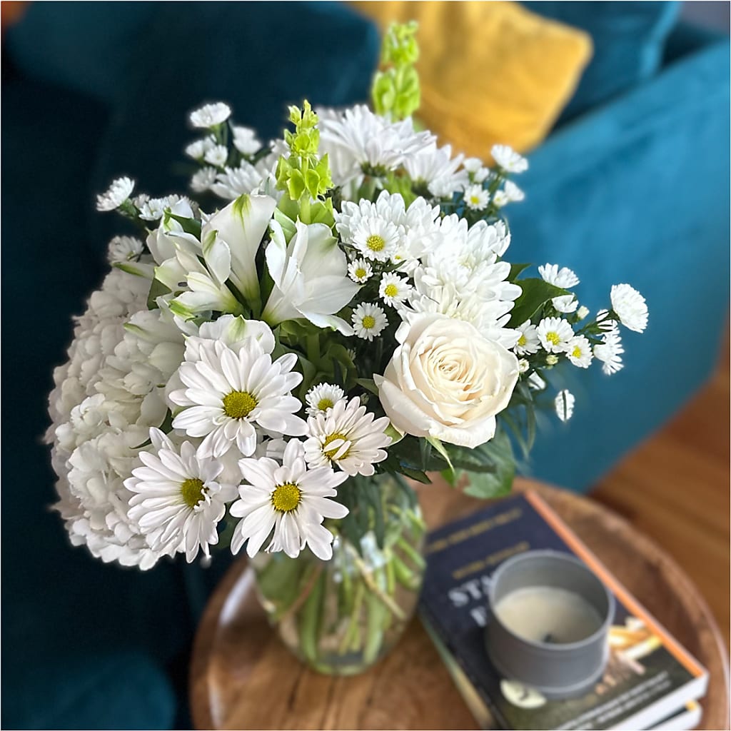 Classic Ivory – A Florist Original –  Albertsons, Pleasanton CA